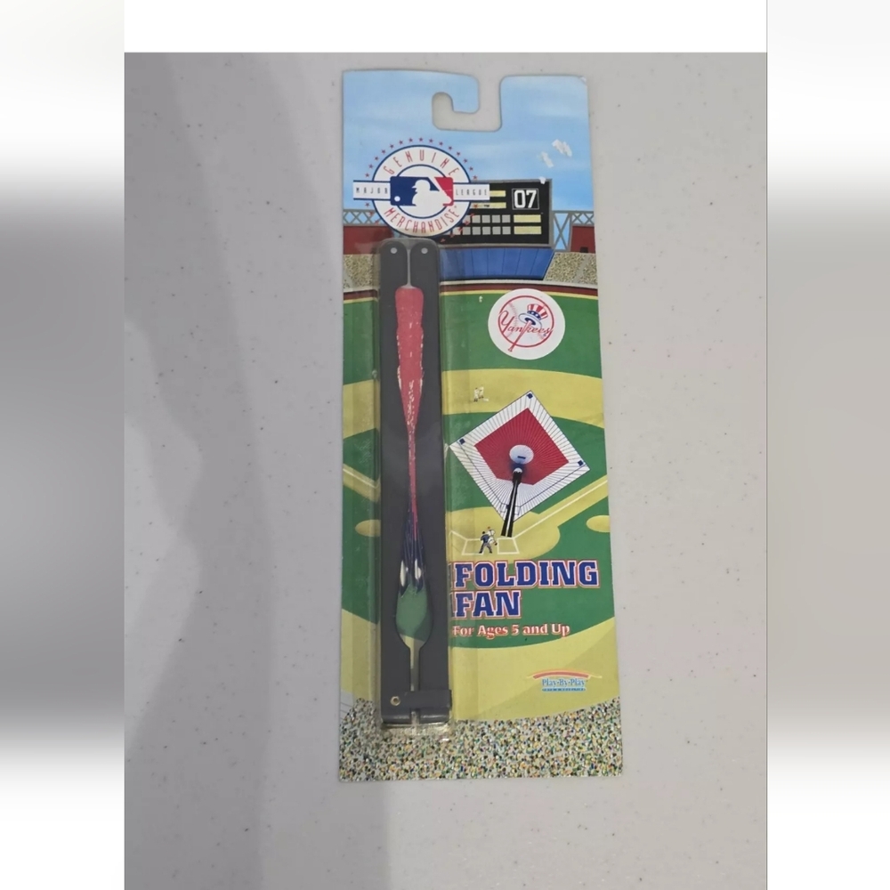 🆕️ NY Yankees Folding Fan